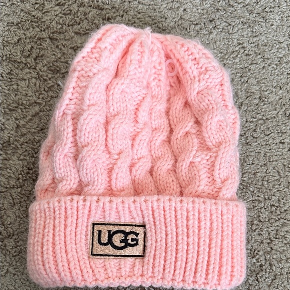 UGG Women Pink Cable Knit Beanie - Picture 2 of 3